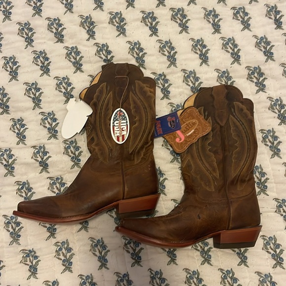 Justin Boots - Picture 2 of 5